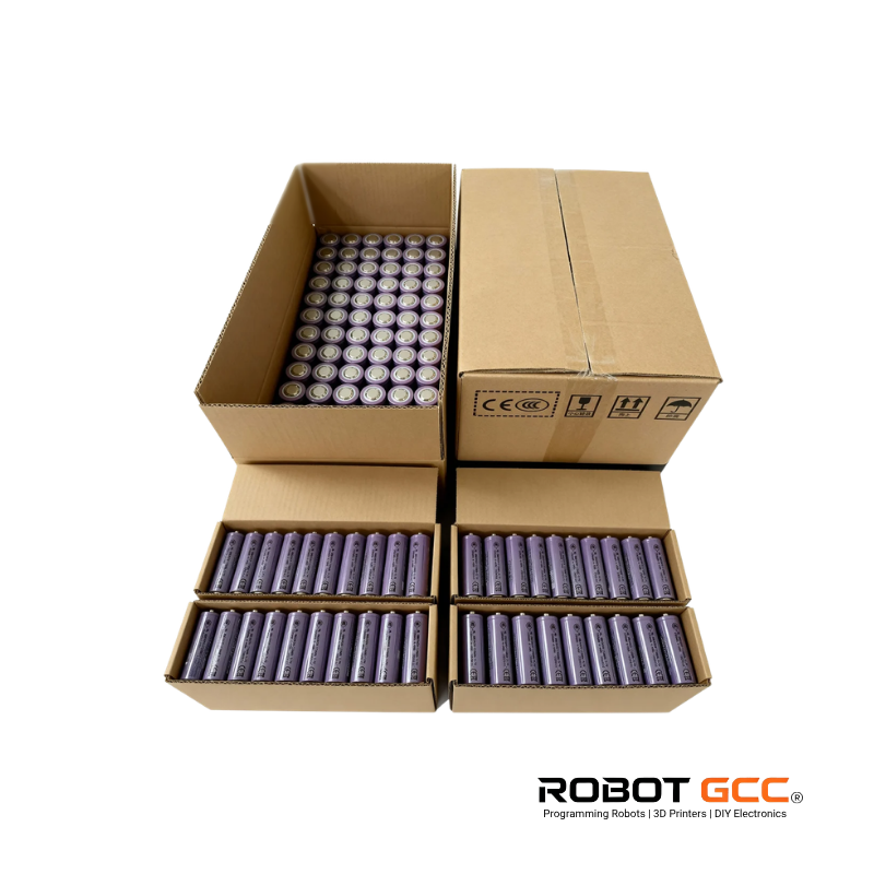 Cardboard boxes filled with cylindrical batteries on a white background, with 'Robot GCC' branding.